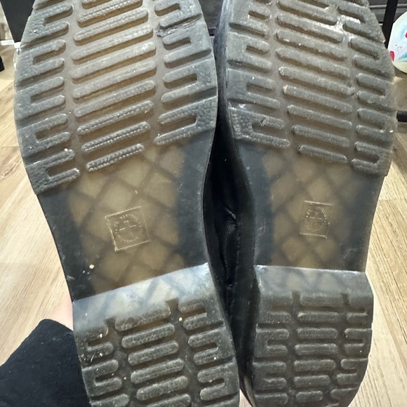 Dr martens satin  shoes good condition size 8 - Picture 5 of 5